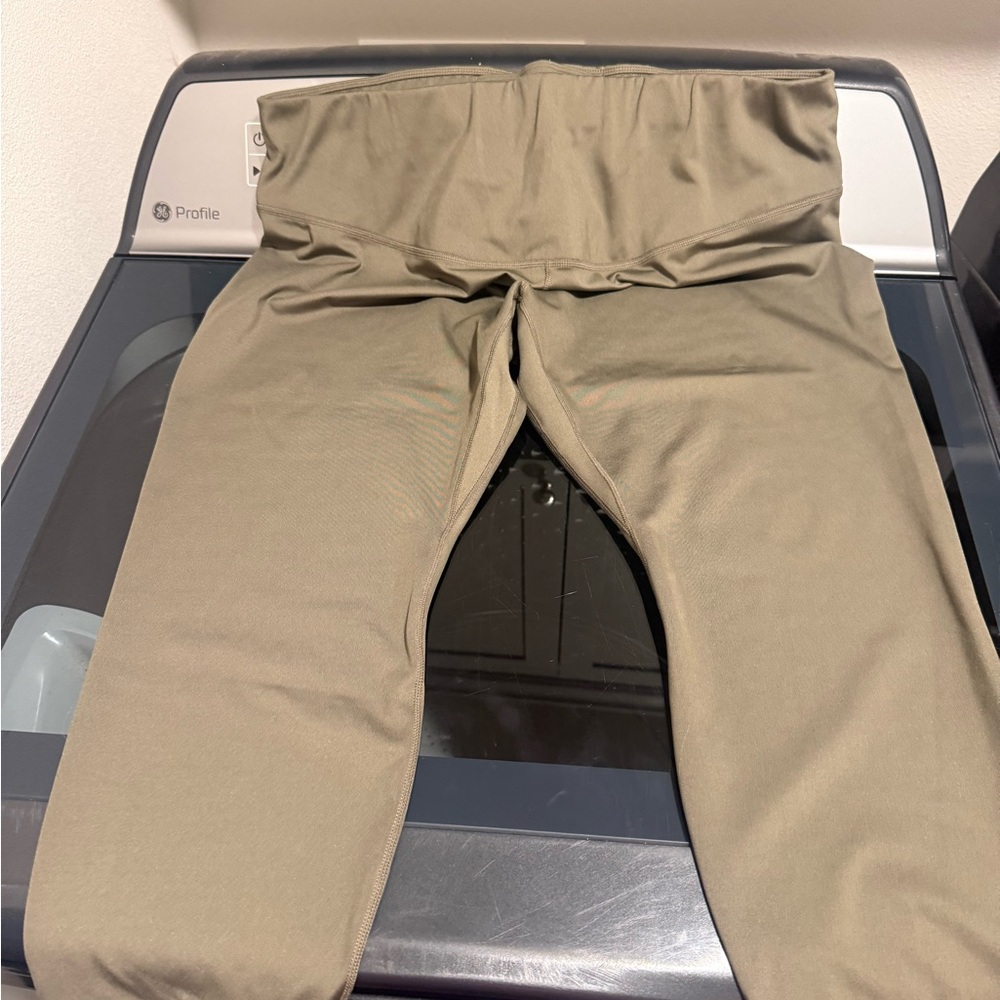 Nike High-Waist Olive Leggings